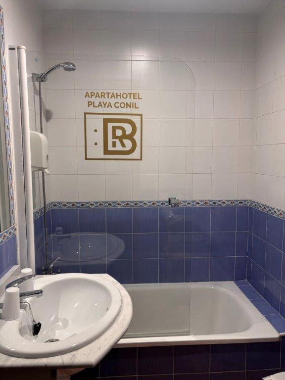 Apartahotel Playa Conil Conil De La Frontera Ngoại thất bức ảnh
